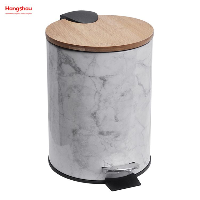 Cubo de basura de estilo moderno de metal de 3L, tapa de bambú, recubrimiento en polvo para bote de basura interior, cubo de basura con pedal de impresión de rayas para el hogar, cubo de basura de bambú, cubo de basura para baño 